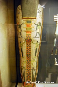 Djed pillar on the coffin